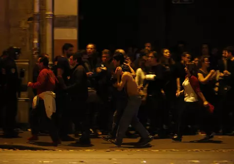 PRIMUL MESAJ al trupei care concerta la Paris, când au atacat teroriştii