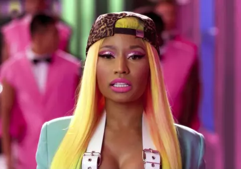 13 vedete care au fost transformate în păpuși