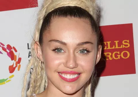 Miley Cyrus, fotografie nud pe Instagram