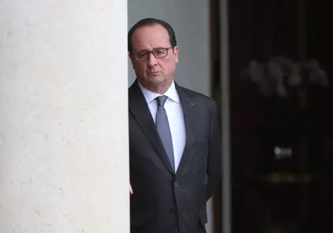 Ținta atentatorilor era Francois Hollande?
