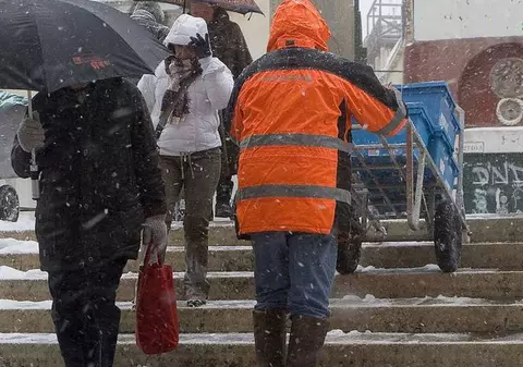 PROGNOZA METEO pentru săptămâna viitoare. VREMEA se răcește în toată țara. Lapoviță și ninsoare