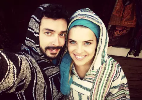 Soţia lui Marius Moga, speriată de tragedia din Colectiv: "Mi-e teamă că e prea multă durere"