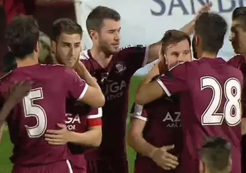 Rapid a revenit pe primul loc în Seria I, după 4-0 cu Gloria Buzău