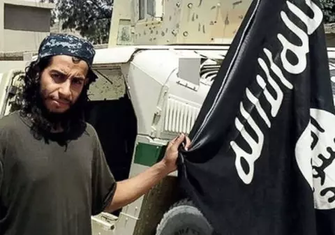 S-A CONFIRMAT! E MORT! Abdelhamid Abaaoud, creierul atentatelor de la Paris, a fost ucis!