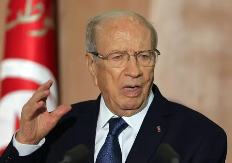 Atentat în Tunisia. 14 persoane au murit. Stare de asediu în capitală