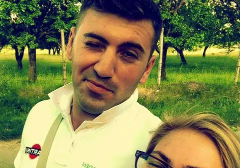 Durere fără margini în familia barmanului care a murit la Colectiv! "Dacă îl țineam mai mult la telefon, nu murea!"