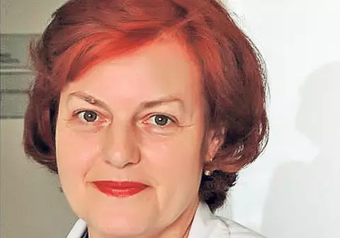 Prinde criminalii cu metode din serialul CSI | Povestea polițistei care și-a transformat pasiunea pentru chimie într-o adevărată meserie