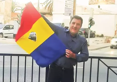 A forfecat simbolul comunismului 