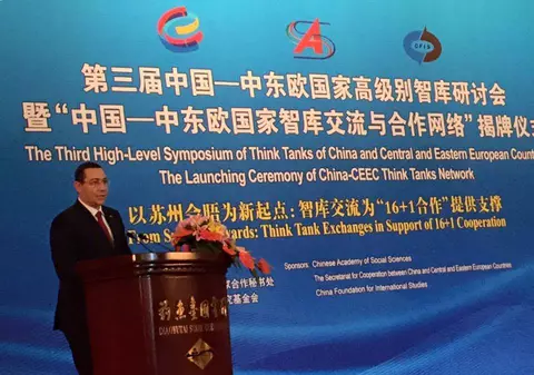 Vezi cu ce se ocupă Victor Ponta de când nu mai e premier