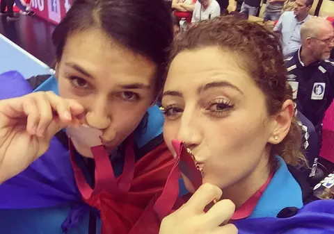 Cristina Neagu, elogiată de Vizitiu: ”Mândră de tine, surioara mea!” / VIDEO