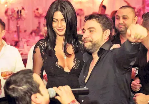 Nu mor de dor, ci petrec cu spor! Florin Salam și Roxana Dobre și-au abandonat bebelușul în grija altora și au zburat peste Ocean pentru două luni | VIDEO EXCLUSIV