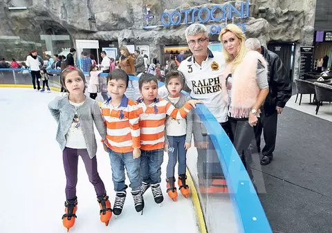 Probă de foc pentru Mihaela! Prigoană îşi duce iubita în SUA, în calitate de mamă pentru băieţii lui | EXCLUSIV