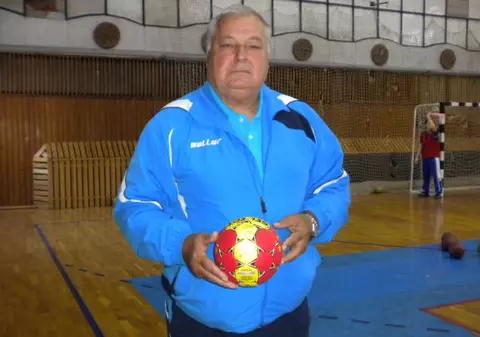 Un mare antrenor de handbal, operat pe cord deschis! Cum se simte fostul campion cu Tg. Mureș și Oltchim, selecționer al naționalei României