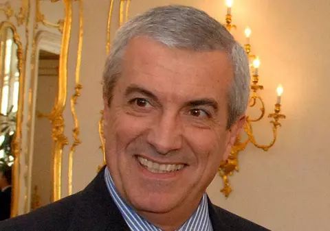 Tăriceanu, despre începutul școlii: „Mi se pare cumva amuzant, dar aveam o emoție”. Ce îi sfătuiește pe elevi