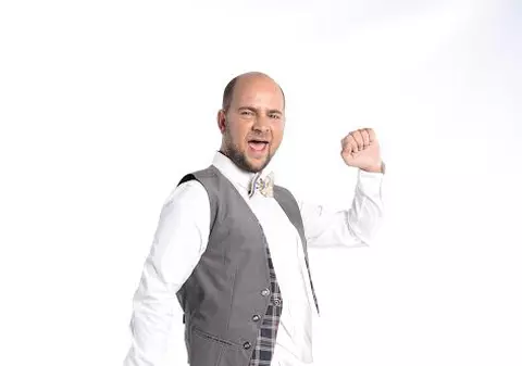 Un celebru prezentator tv de la noi a devenit tătic pentru a doua oară 