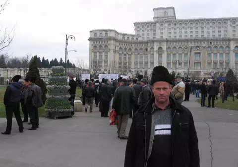 Protestul ciobanilor de la Bucureşti, în imagini. Cei 5.000 de oameni au obţinut ce şi-au dorit | VIDEO 