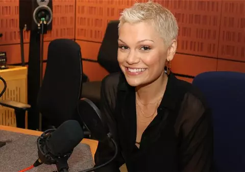 Si celebritatile au Craciun! Urarile celor mai cunoscute vedete iti vor aduce zambetul pe buze | VIDEO