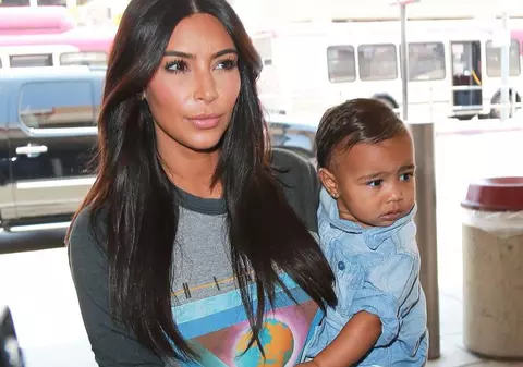 Kim Kardashian a dezvăluit numele celui de-al treilea copil. Ce alegere bizară