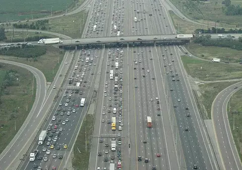 «Zbura» pe șosea cu 203 km/h! Recordul neoficial de viteză din România, de 238 km/h, rămâne în picioare de aproape doi ani