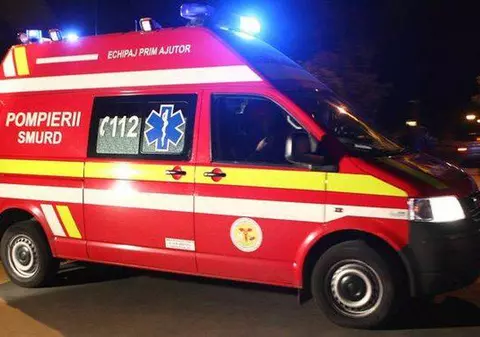Trafic blocat pe DN 6 între Timişoara şi Lugoj, după ce un TIR de 8 tone a lovit un autoturism