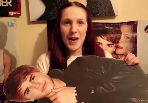 Ciudăţeniile celei mai mari admiratoare a lui Justin Bieber: "Este soţul meu, nu aş putea fi cu altcineva" | VIDEO