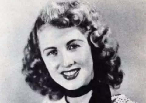 DOLIU în lumea muzicii. O cântăreață legendară A MURIT. Cât de frumoasă era în tinerețe | VIDEO