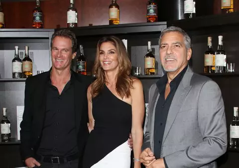 Cindy Crawford l-a confundat pe Clooney cu soțul ei: "Hei, iubitule!"