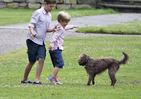 Prinţul Christian al Danemarcei, la un pas să se înece. A fost salvat în ultimul moment | VIDEO