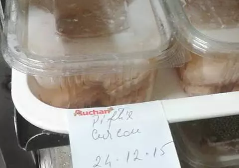 Au dat salmonela la tot cartierul! 18 constănțeni își petrec sărbătorile în spital după ce au mâncat preparate expirate