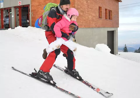 Crăciunul va fi pe schiuri! Când turiștii aproape își pierduseră speranța, au venit veștile bune