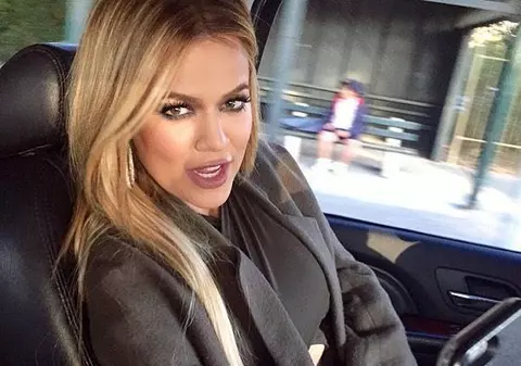 Cât de bine arată Khloe Kardashian. Gestul simplu care a ajutat-o să dea jos 5 kilograme în doar şase săptămâni | VIDEO
