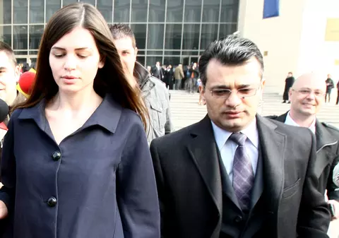 Încă o executare silită pe numele ei trece Oceanul! Monica Gabor, fără conturi şi plină de datorii | EXCLUSIV