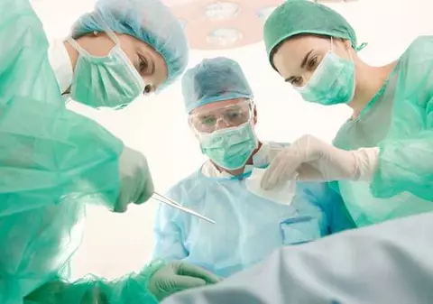 Un român, câştigător al ”loteriei” formularului E112. Află ce trebuie să faci pentru a putea fi operat în străinătate 