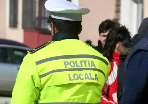 Decizie definitivă: Poliția Locală nu are voie să oprească mașinile în trafic