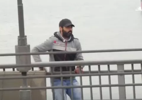 Miracol de Crăciun? Ce a păţit un bărbat care a vrut să se sinucidă, în Istanbul | VIDEO