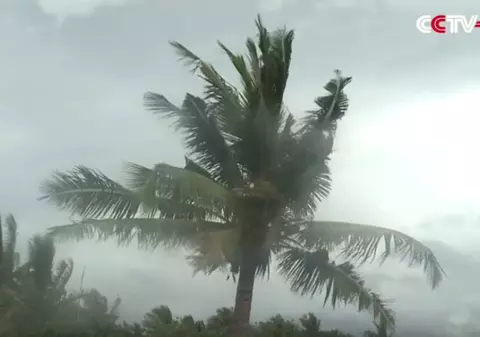 TAIFUN în Filipine. Peste 700.000 de persoane au fost evacuate | VIDEO