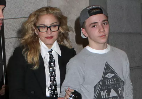 Fiul Madonnei: “Mama m-a tratat ca pe un trofeu, nu ca pe un fiu”