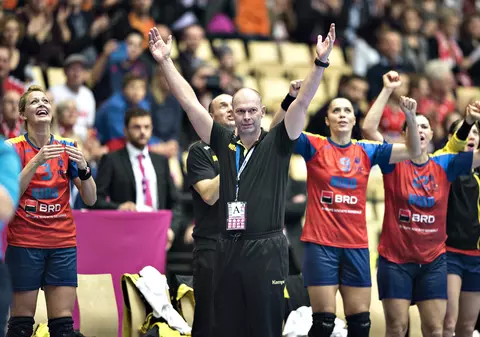 Antrenorul României, suedezul Tomas Ryde, al treilea cel mai bun tehnician de handbal din lume în 2015