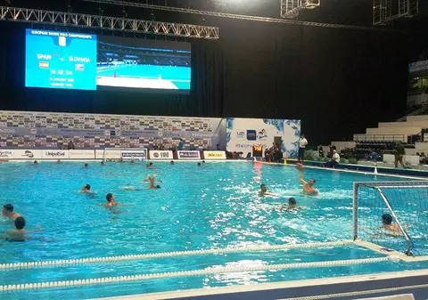 România debutează cu noaptea în cap, la 10.30, în Kombank Arena (25.000 de locuri), cu Georgia. Adversarii, patru croați naturalizați. ”Vor fi două reprize echilibrate, apoi ne desprindem”. Unde se poate vedea meciul. Primele rezultate. Record la Serbia - Croația / VIDEO