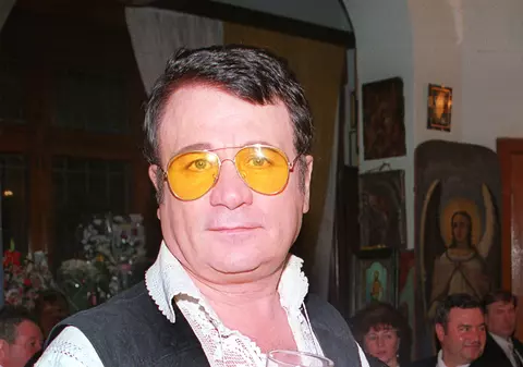 A dus viață de artist! Dolănescu petrecea trei zile și trei nopți și rezervase o cameră doar pentru cadouri!