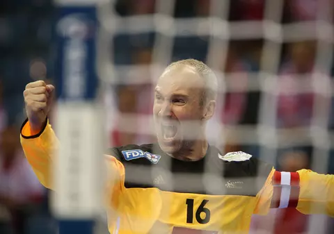 Danemarca a surclasat Spania, Germania a trecut de Rusia. Fabulosul Omeyer / VIDEO