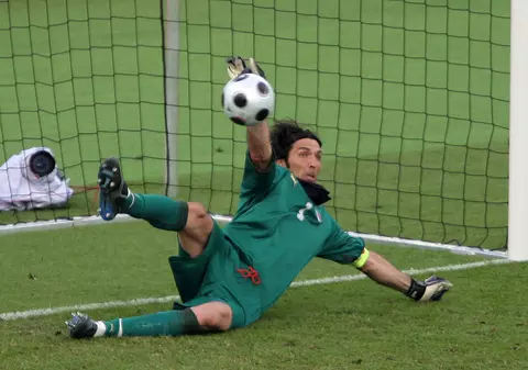 Euro 2016. Naționalele participante anunță azi la UEFA loturile de 23 de jucători. Iată loturile Angliei, Italiei, Germaniei, Poloniei