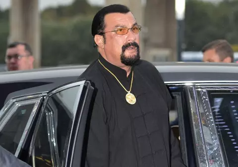 Actorul american Steven Seagal a primit cetăţenia sârbă