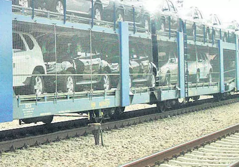 Ce vinde și ce cumpără România de peste granițe | Exporturile româneşti sunt în creştere. La fel și importurile