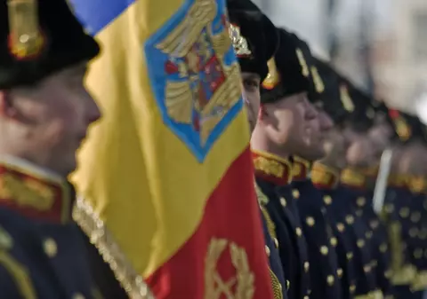 Ziua Unirii: “...ce va să zică bucuria unui popor. Îşi ieşeau oamenii în drum cu oala plină cu vin, se îmbrăţişau şi încingeau hore”