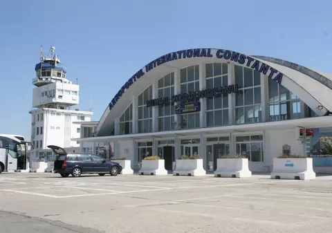 Se fac angajări la Aeroportul Kogălniceanu! Te tentează salariul de 3.500 de lei?