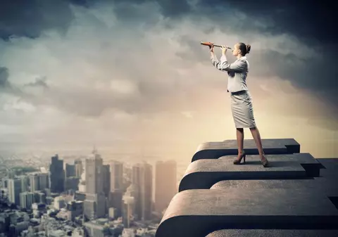 MESERII POPULARE: În ce domenii lucrează aproape jumătate dintre angajații români