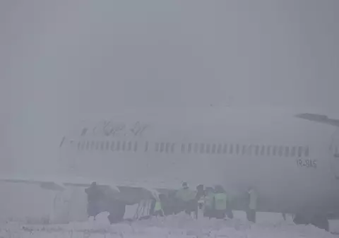 Aeronava a ratat aterizarea. Cine a greșit? Scandal uriaș în urma unui incident pe aeroportul din Cluj