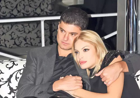 Cum fugea Pelinel de la Boureanu pentru a petrece câteva zile cu Borcea. "Totul se întâmpla în aeroport!" | EXCLUSIV