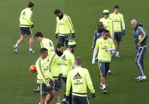 E Real! Cele două mari cluburi de fotbal din Madrid au primit interzis la transferuri!